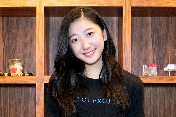 秋山眞緒＜つばきファクトリー＞